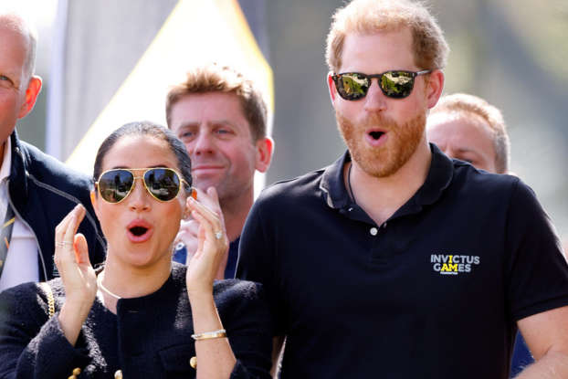 PrinceHarryExplainsWhoReallyMadeWhoCryBeforeTheWedding_HarryToldToShutUpByTwitterUsers