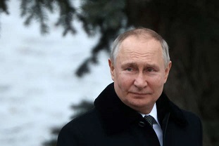 PutinsSecurityObsession-RussiasLeaderGoesToExtremeLengthsToStaySafe